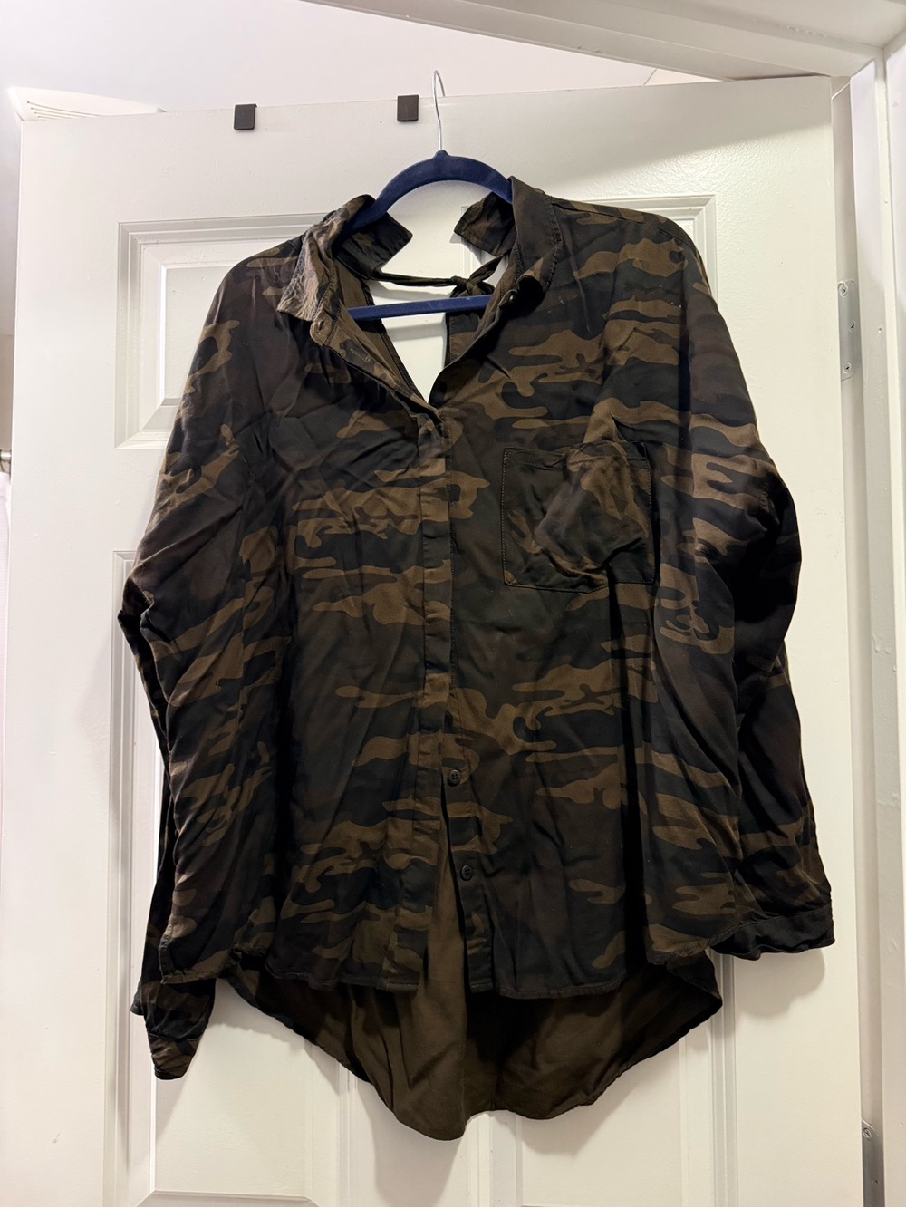 Camo with an opening at back that ties